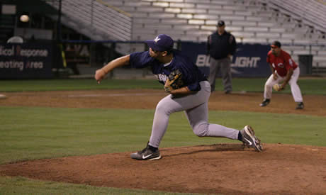 2009 All-Star Game - Brewers' Gaona Breaks Arm